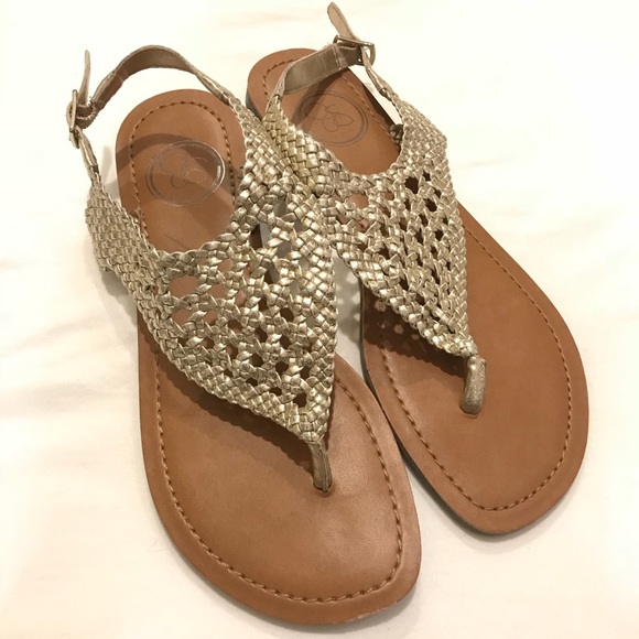 jessica simpson flat sandals